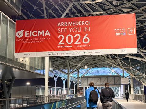 Tämän vuoden messujen kokonaispinta-ala oli 300 000 neliömetriä. EICMA järjestetään taas ensi vuonna. Päivämäärätkin ovat jo selvilla: 3.–8. marraskuuta 2026. Vieläkö tapahtumalla on varaa laajentua?