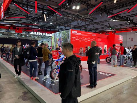 Beta täytti 120 vuotta.