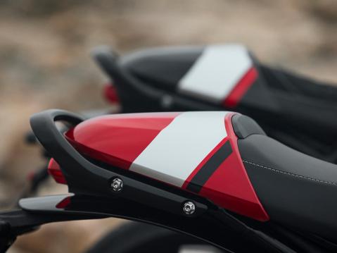 Triumph Thruxton 400 mallivuodelle 2026.