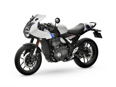 Triumph Thruxton 400 mallivuodelle 2026.