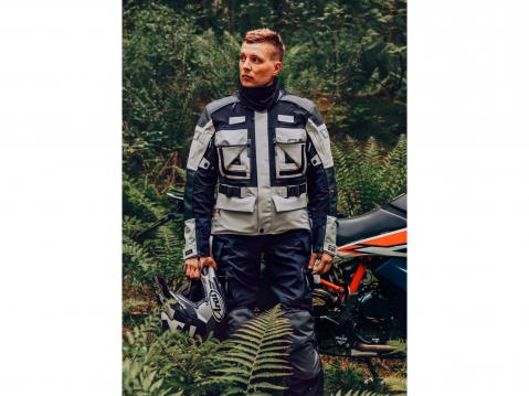 Rukka TitanTrail-R adventureajoasu.