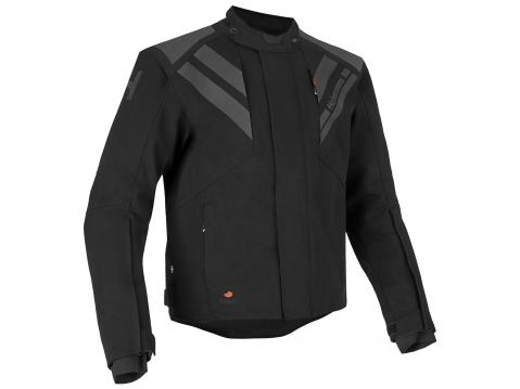 Halvarssons H80 -touringajoasu.