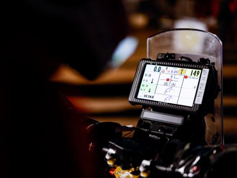 Tiekirja valmiina kolmannen etapin koitoksiin. Kuva&nbsp;A.S.O./J.Delfosse/DPPI.