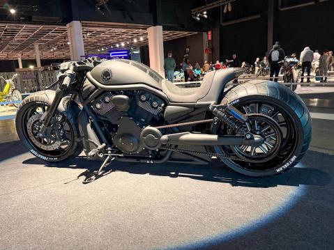 Nro. 115 H-D V-rod VRSCA vm. 2003 Rakentaja: Rasmus Leib.