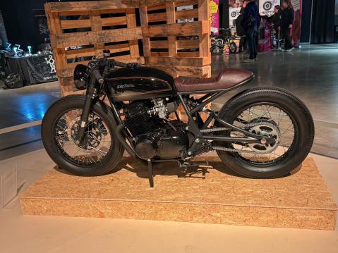 Nro. 308 Honda CB750 vm. 1973 Omistaja: Olli-Pekka Makkonen