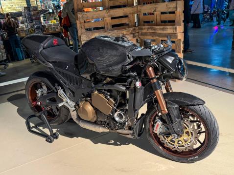 Nro. 210 Kawasaki  ZX-12R Twin Turbo 'Twinturbo Frannkenstein'  Rakentaja: Jonas Pensar