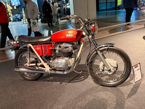 Nro. 304 BSA A65 Lightning vm. 1971 Rakentaja: Samu Ahokas