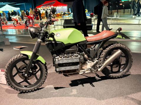 Nro. 310 BMW K100LT 'Felix Special' vm. 1989 Rakentaja: Artmotor