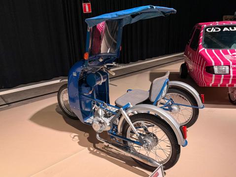 Nro. 405 Erkkola MOE 50 vm. 1981 Rakentaja: Niilo Kaunisto