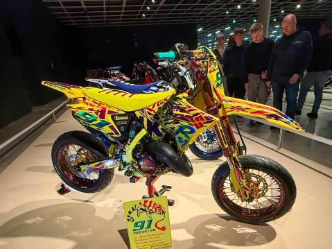 Nro. 415 Suzuki RM125 Supermoto vm. 2007 Rakentaja: Max Eklund