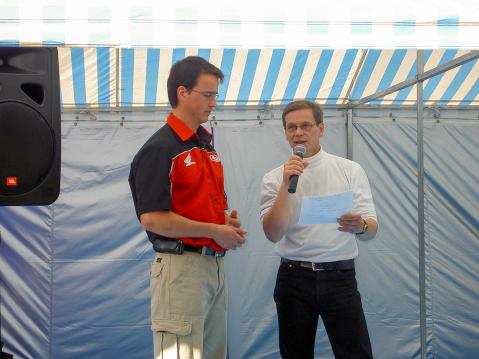 Yhteistyökuvioita pyöritettiin ja opeteltiin 2000-luvulla, mukana oli paikallinen julkkis Kake Randelin joka uskaltautui sivuvaunun kyytiin talvi VIP-tilaisuudessa ja kesällä ajeltiinkin mönkijäsafareita. Oli yritysvieraita Argentiinasta kuin Venäjältä, toiminnalle tuli aivan eri mittakaavat.