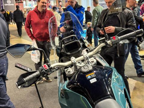 Kawasaki KLE500. Kuva Erkki Mäki.