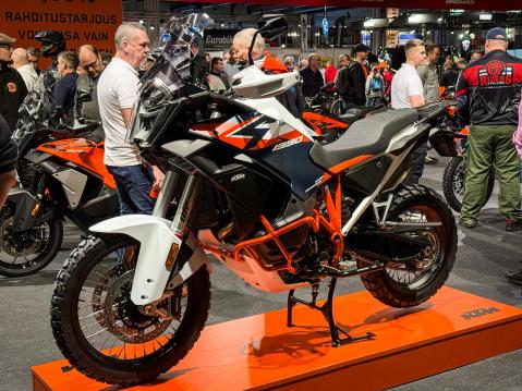 KTM 1390 Superadventure R vuosimallia 2026. Kuva Erkki Maki.