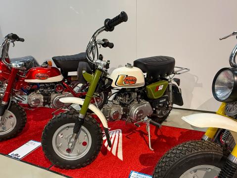 Honda Monkey Z50J K3 Suomi versio Fantic-lokasuojilla ja kumilampulla. Vm. 1976 Veli-Matti Sammalmaa Omistaja: Wandamotor Oy