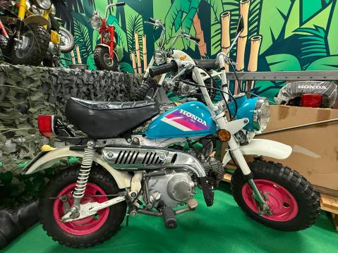 'Benetton' Z50J vm. 1990