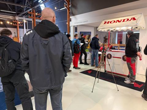 Brandtin Salaiset kansiot vetivät väkeä koko päivän.