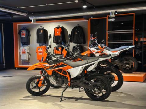 VG Center Turun KTM-valikoimaa.