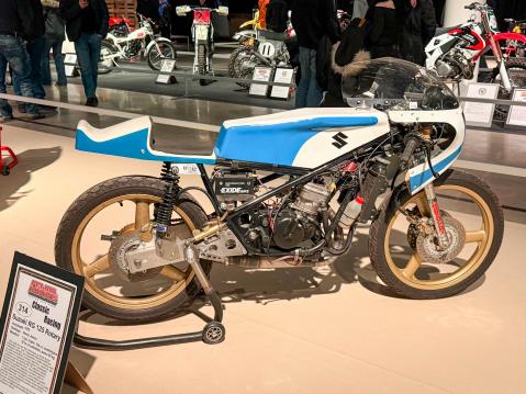 Suzuki RG 125 Rotary vm. 1976 Omistaja: Henry Joona