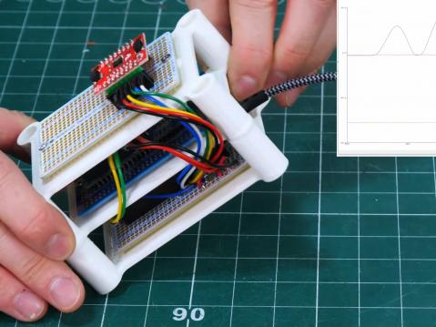 Inertiamittausyksikkö.