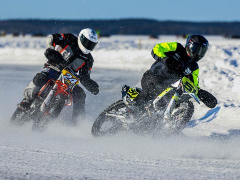 #24 Topias Kesti ja #51 Miklas Salminen. Kuva: Kiia Salmela