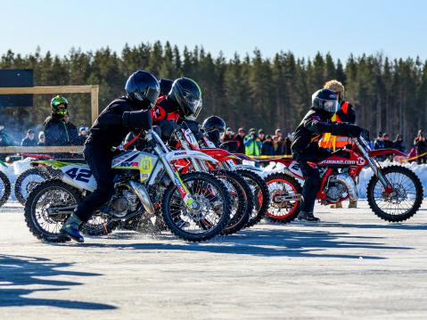 Junior-luokan startti. Kuva: Kiia Salminen