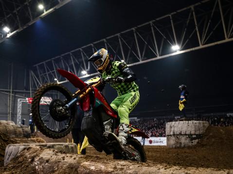 Eddie Karlsson, numero 42.