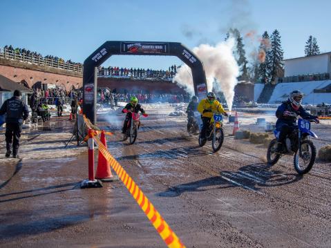 Haminan perinteiset mopokisat 2026.