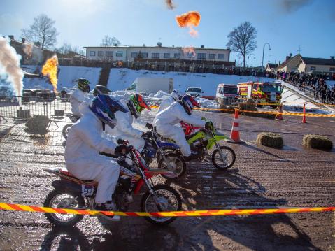 Haminan perinteiset mopokisat 2026.