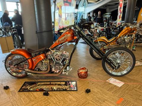 Harley-Davidson Shovelhead FLH-BCK 1319cc vm. 1981 Omistaja: Jani Juusela