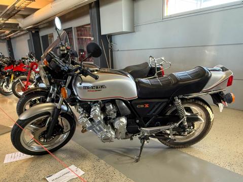 Honda CBX 1040 vm. 1979 Omistaja: Jani Takala