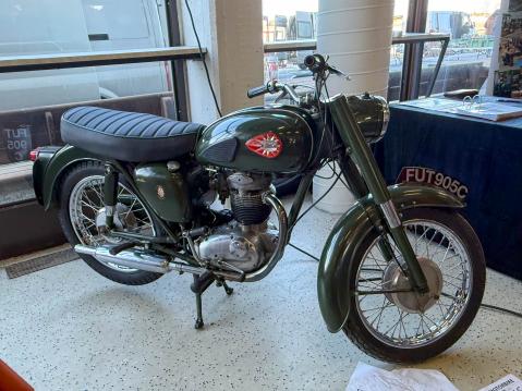 BSA B40 350cc vm. 1965 Omistaja: Marko Hakala