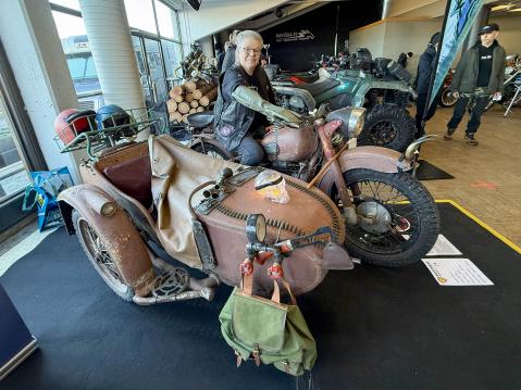 KMZ M-72 vm. 1954 Omistaja: Sari Poromaa