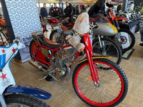 Jawa DT Twin-Cam vm. 80-luvun alusta Omistaja: Mauri Palmi