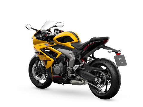 Triumph Daytona 660 vuosimallia 2026.