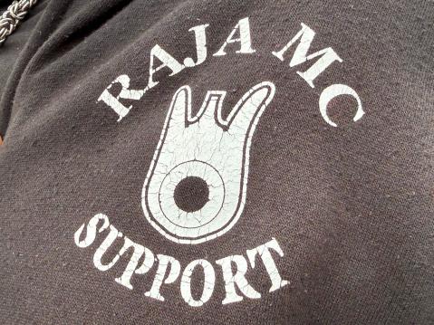 Raja MC, Support