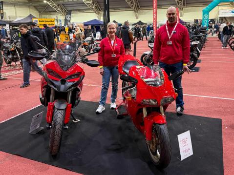 Merjan ja Jannen mukana oli lisäksi pari nättiä Ducatia.