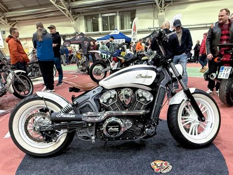 Nro. 97  Indian Scout vm. 2015 Omistaja: Hanna Lähteelä