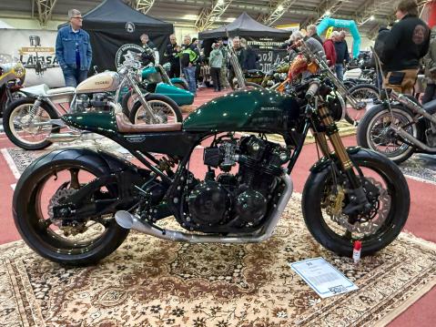 Nro. 30  Honda CB750K EVO vm. 1979 Omistaja: Marcus Hydén