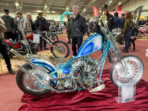 Nro. 127 H-D Shovel Omistaja: Toni Hyöppinen