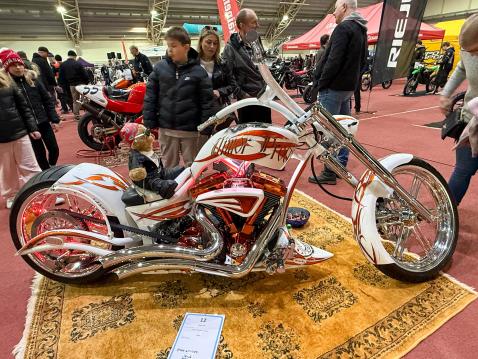 Nro. 12  Harley-Davidson Softail vm. 2012 Omistaja: Jari Enbom