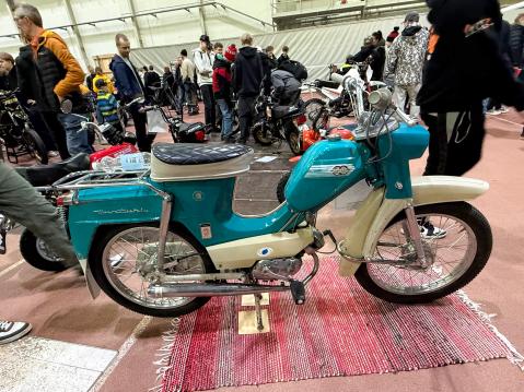 Nro 73 Tunturi Maxi LF2-68/49- vm. 1974 Omistaja: Simo Romo