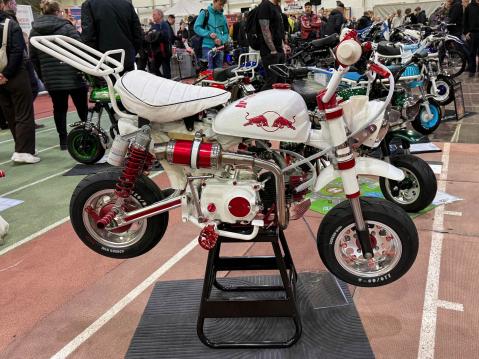 Nro. 61 Skyteam Monkey vm. 2011 Omistaja: Lenni Panttila