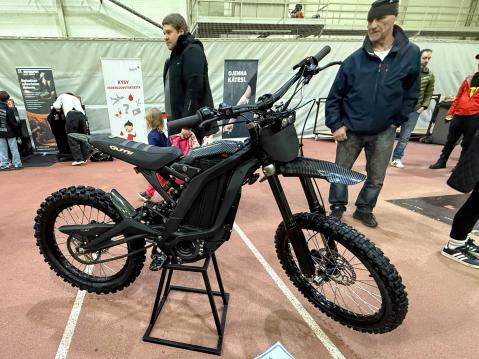 Nro. 86 Surron Light Bee X vm. 2022 Omistaja: Sisu Kinnunen