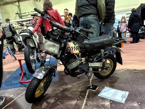 Nro. 58 Helkama ässä vm. 1985 Omistaja: Sakari Naapanki