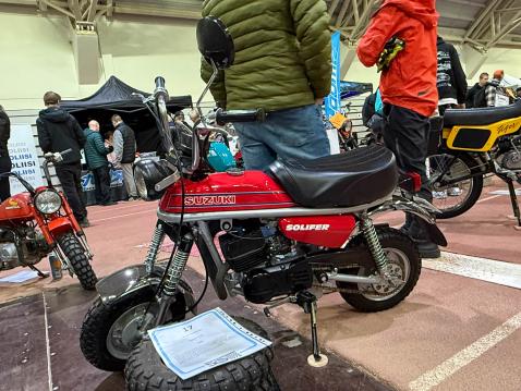 Nro. 17 Suzuki PV 50 vm. 1981 Omistaja: Niklas Kotilainen