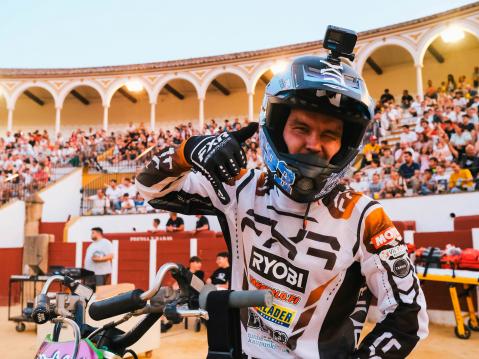 Westberg rakentanut vastaavia tapahtumia ympäri maailmaa ja ollut itse artistina ajamassa.