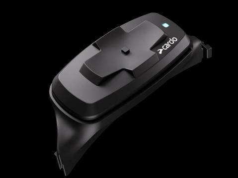 Cardo 4X-S:n ohjain Shoein 3. sukupolven kypäriin.