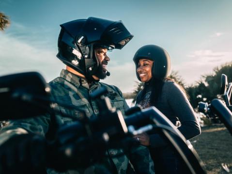 Ajaminen on myös yhteisöllistä.