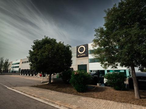 Stark Futuren tuotantotilat ja pääkonttori Barcelonassa.