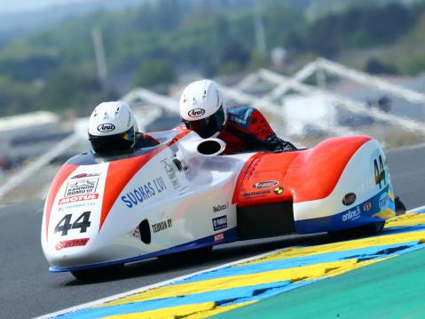 Kovaa menoa Le Mansissa.